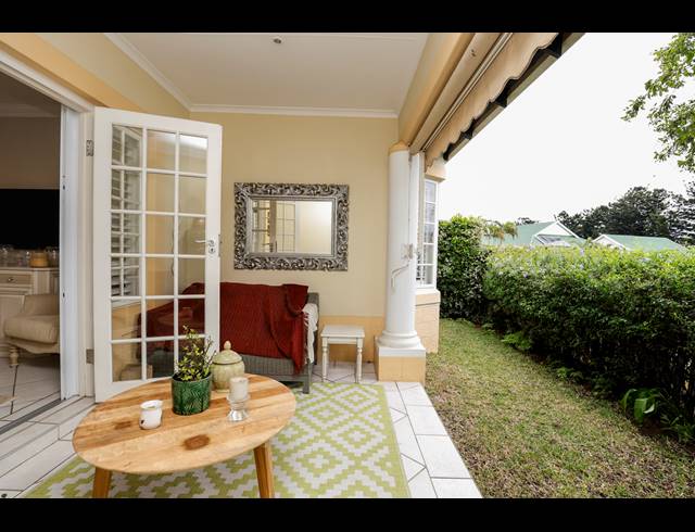 2 BEDROOM SIMPLEX FOR SALE IN UMHLANGA CENTRAL